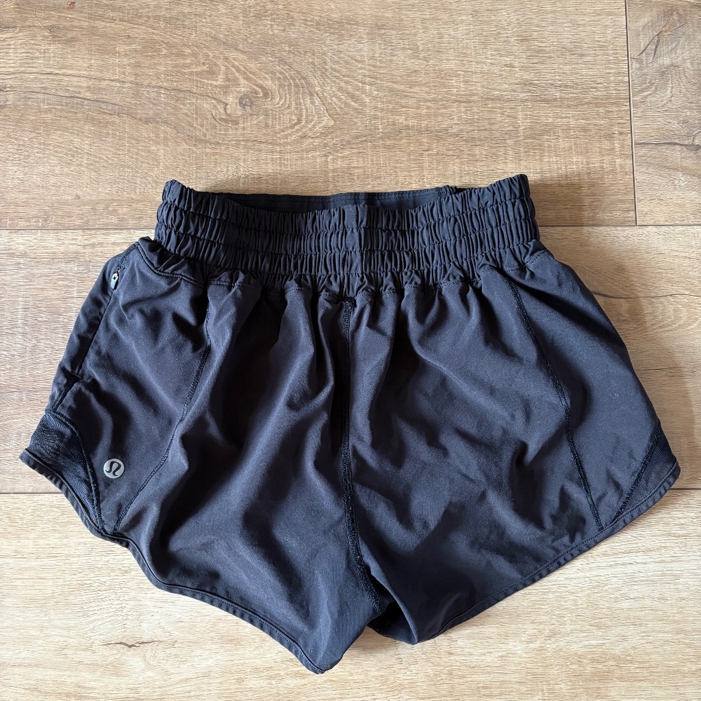 Lululemon Hottie Hot shorts Black size 0